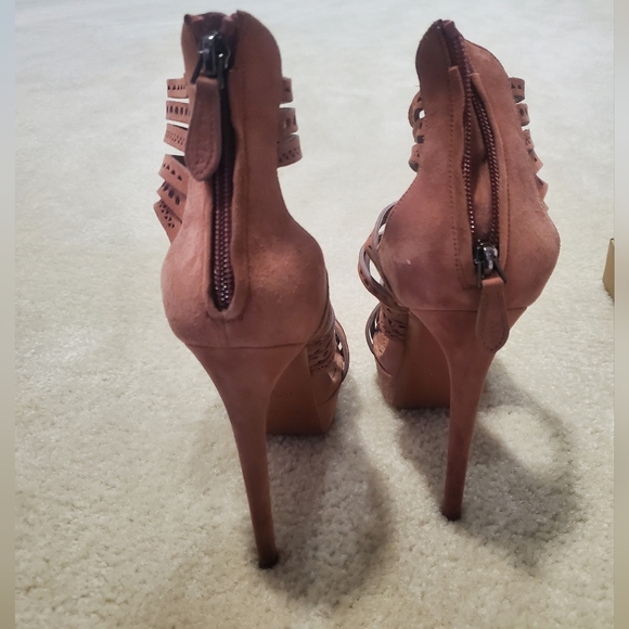 Brown - Picture 9 of 9